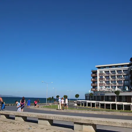 Appartamento Paradiso 'в' 111 Large Nesebar