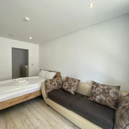 Paradiso 'в' 111 Large Apartman