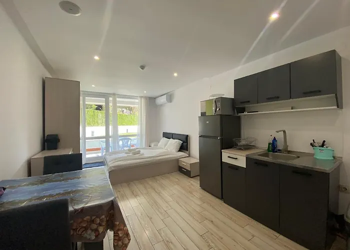 Paradiso 'в' 111 Large Nessebar