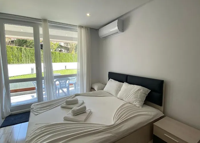 Paradiso 'в' 111 Large Lejlighed *